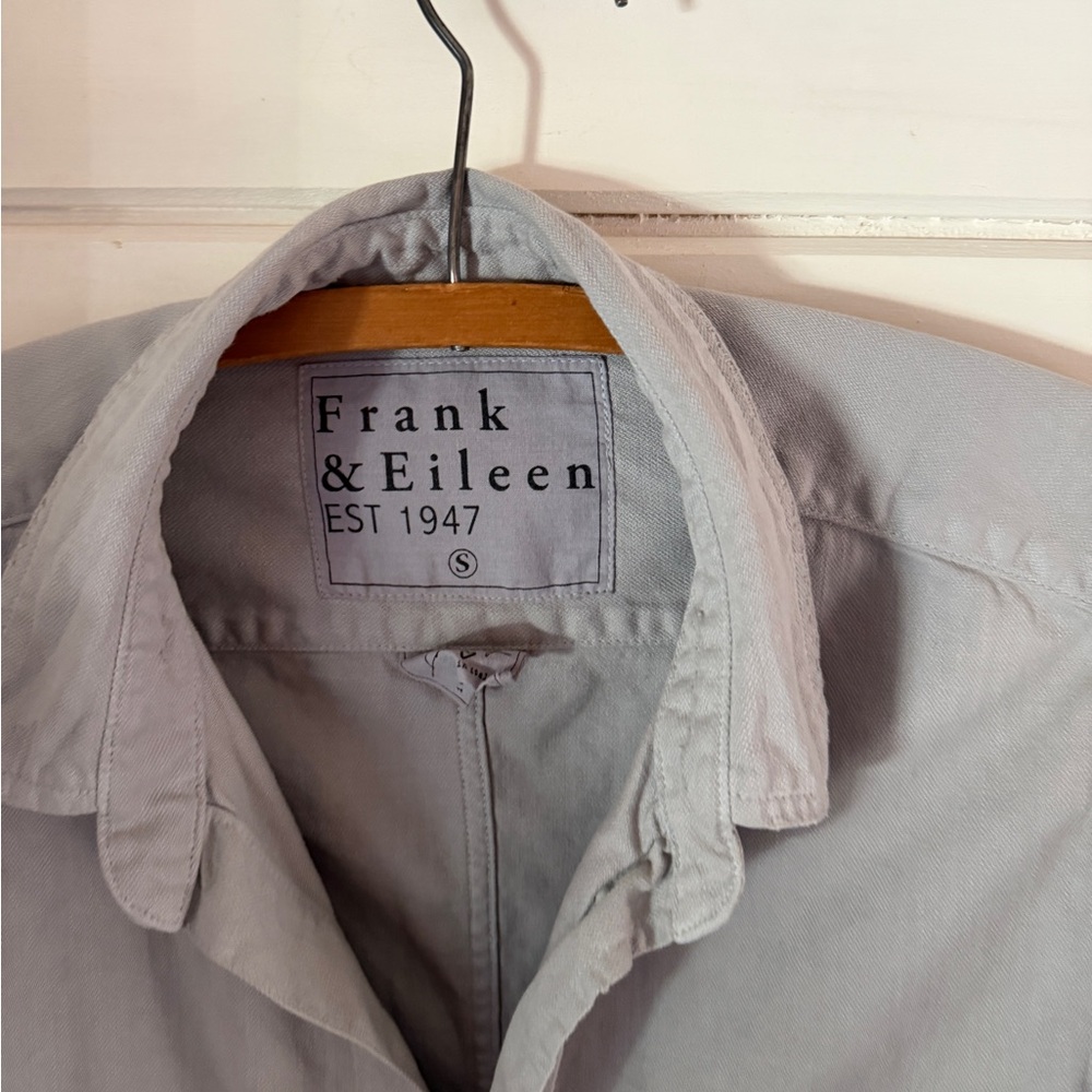 Frank & Eileen Women's Button Up FAMOUS DENIM BARRY Shirt SMALL Grey $268 - Picture 4 of 5